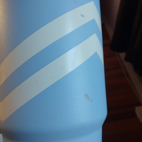 Stanley 40oz Pro Tour Quencher Tumbler Chevron Cornflower Blue Stripe Flip Straw - Picture 5 of 8